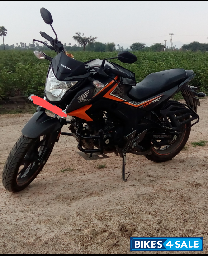 Orange Honda CB Hornet 160R ABS