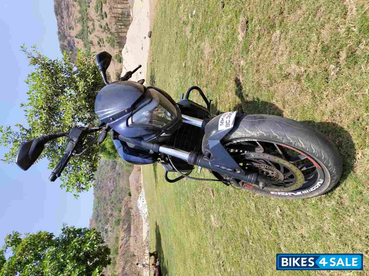 Midnight Blue Bajaj Dominar 2017 DUAL ABS