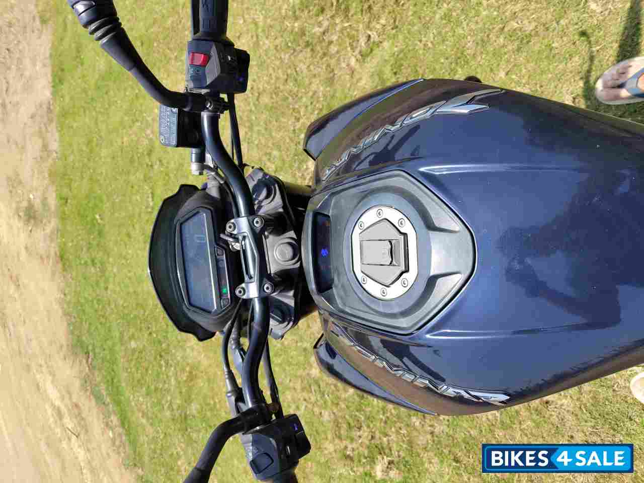 Midnight Blue Bajaj Dominar 2017 DUAL ABS