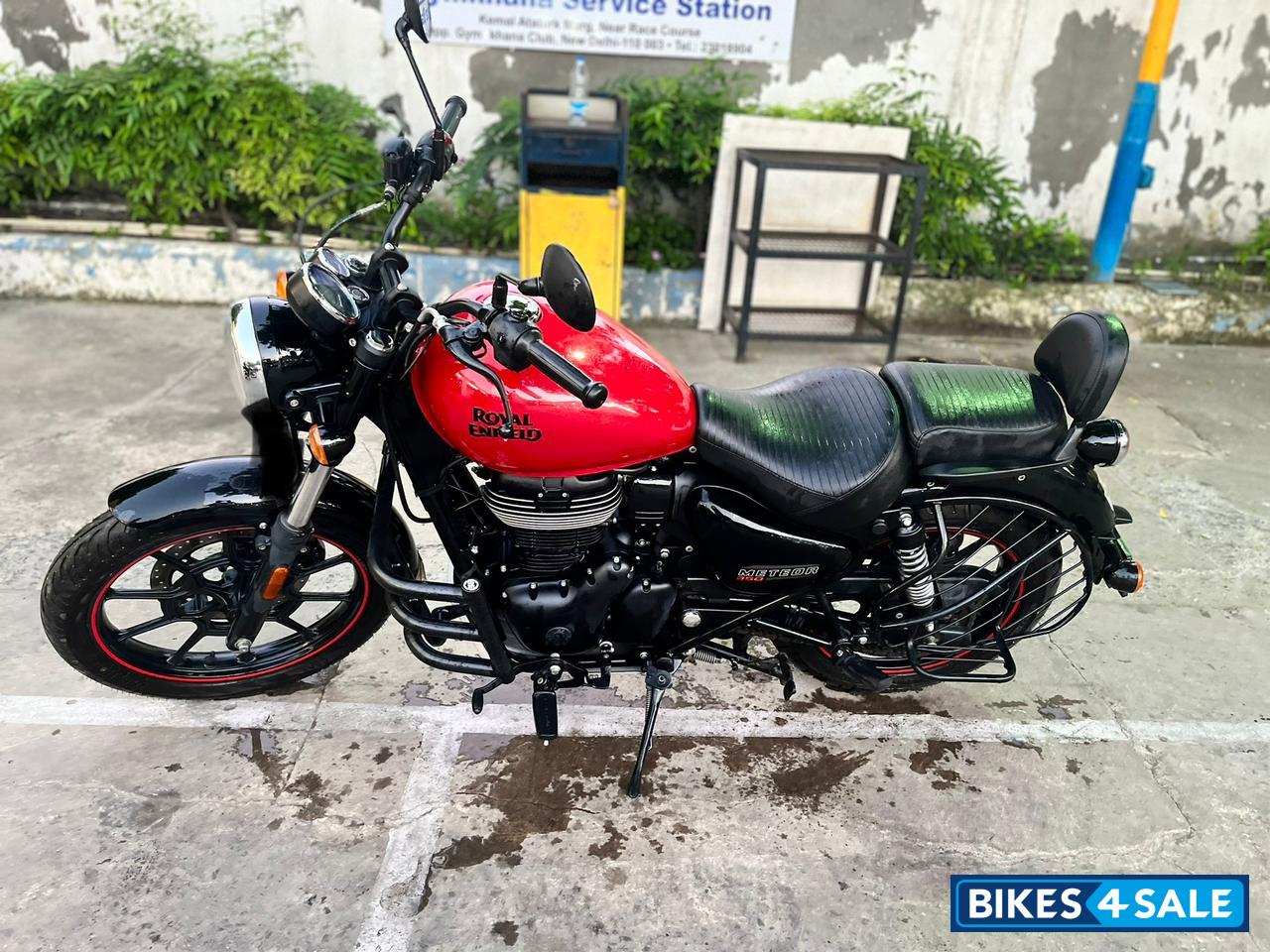 Royal Enfield Meteor 350 Fireball