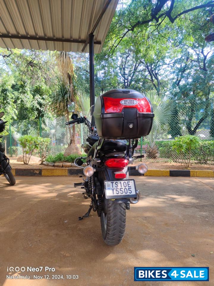 Bajaj Avenger Cruise 220 BS6