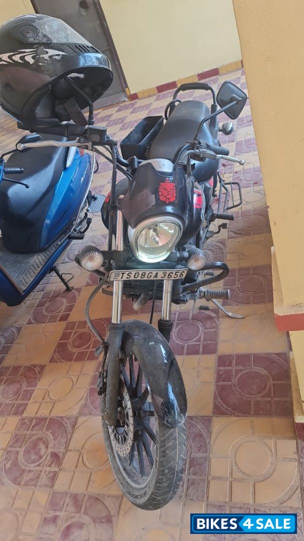 Bajaj Avenger Street 220
