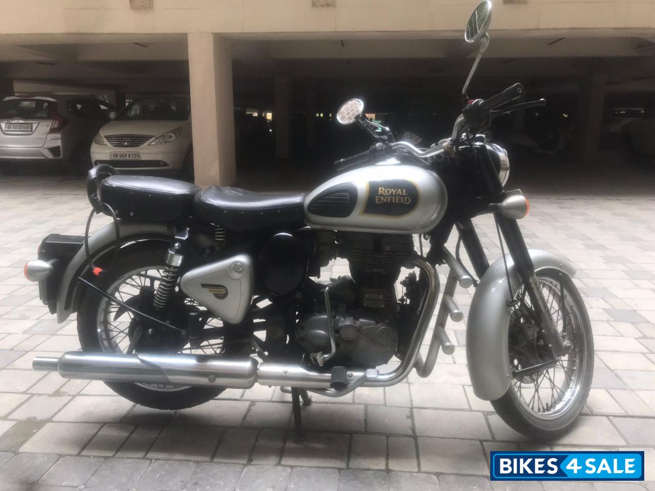 Silver Royal Enfield Classic 350