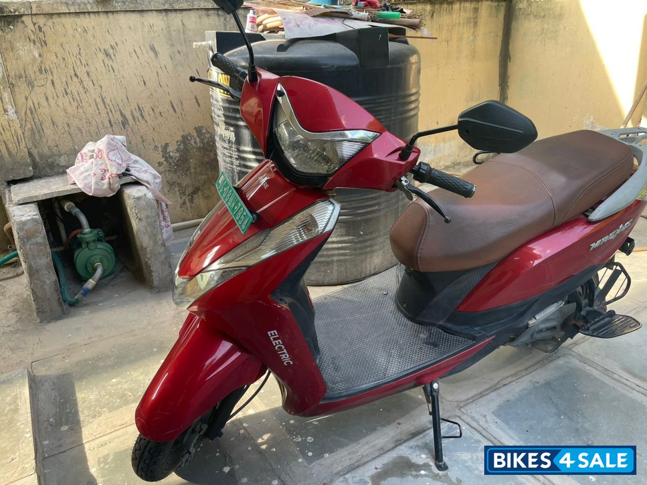 Metallic Red Ampere Magnus Pro Metallic Red Ampere Magnus Pro