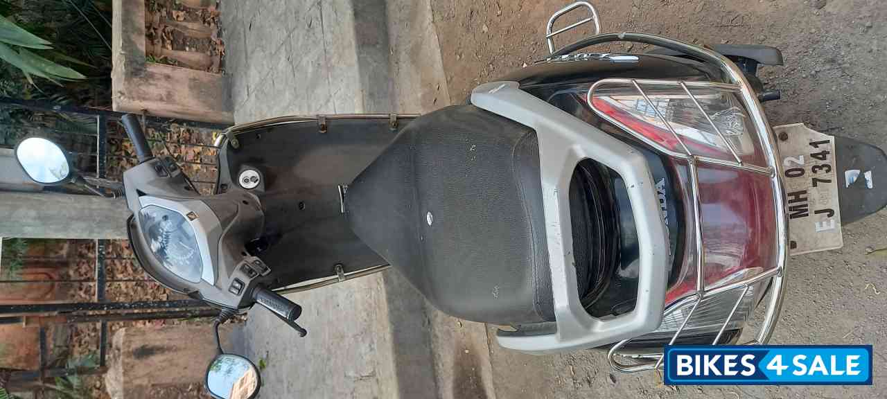 Black Honda Activa 125