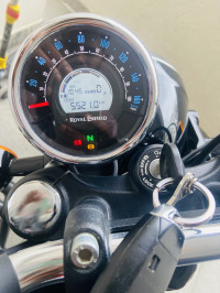 Stellar Black Royal Enfield Meteor 350 Stellar