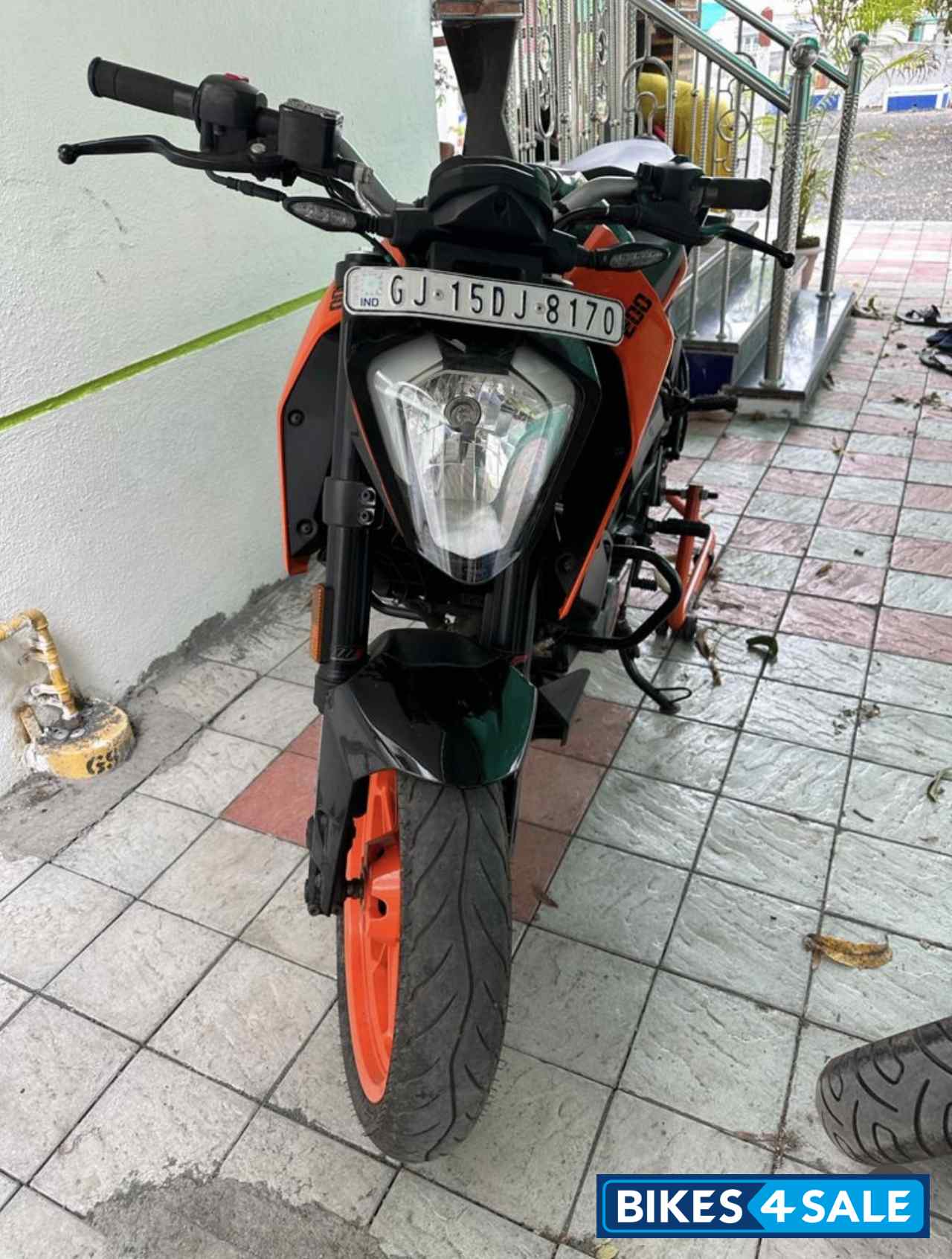 Black Electronic Orange KTM Duke 200 2020
