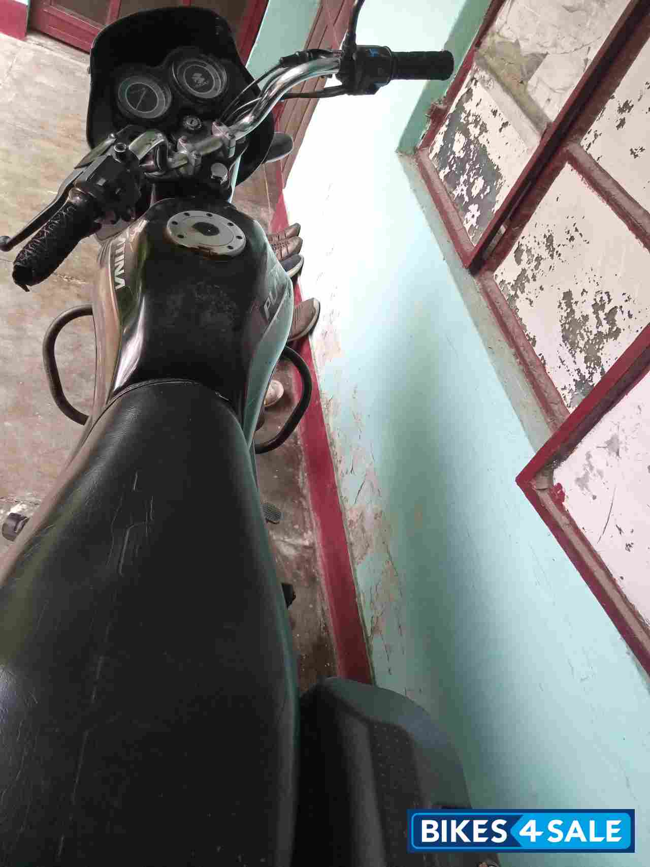 Bajaj Platina 125 DTS-Si