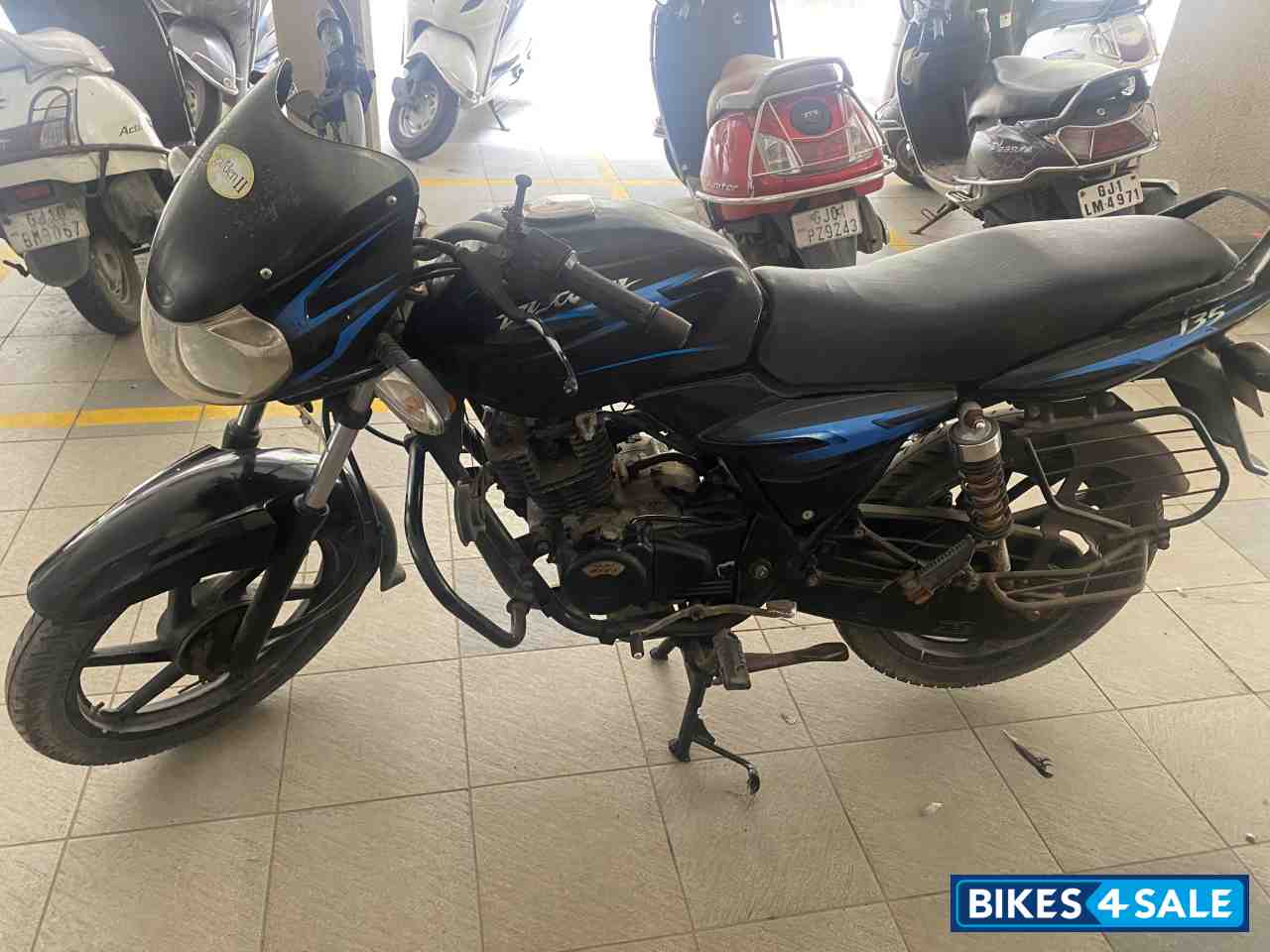 Bajaj Discover DTSi 135