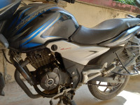 Black Bajaj Discover 125 ST