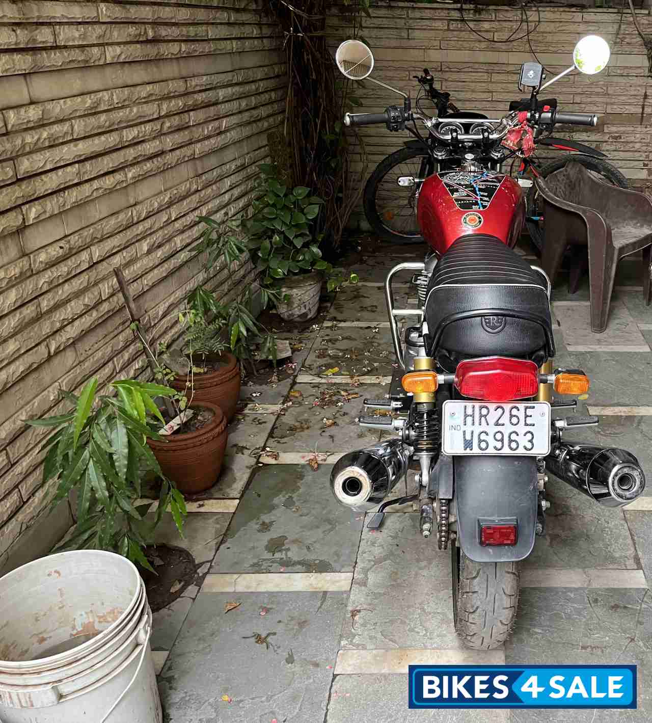 Red Royal Enfield Interceptor 650 Twin Red Royal Enfield Interceptor 650 Twin