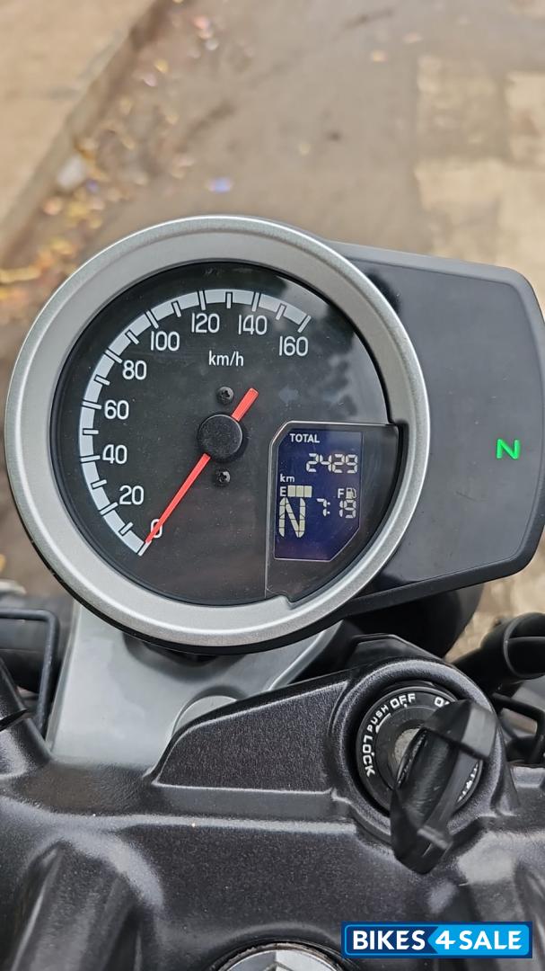 Athletic Blue Metallic Colour Honda CB350RS