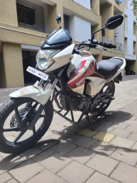 White Red Honda Unicorn Dazzler