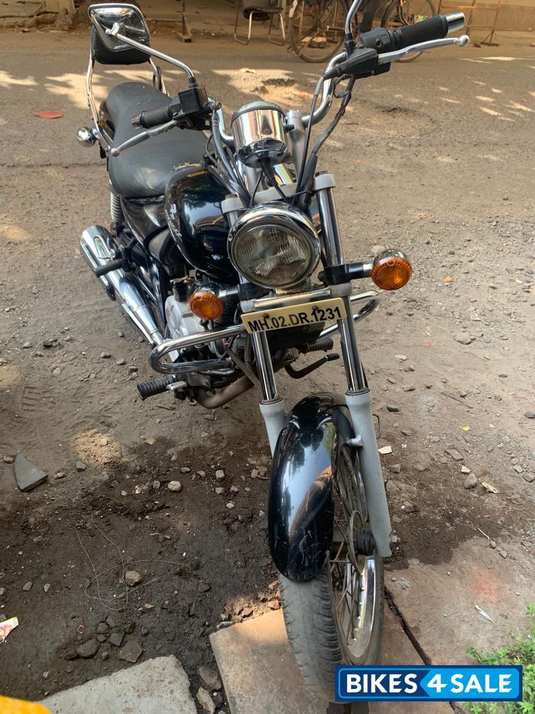 Bajaj Avenger 220 DTS-i