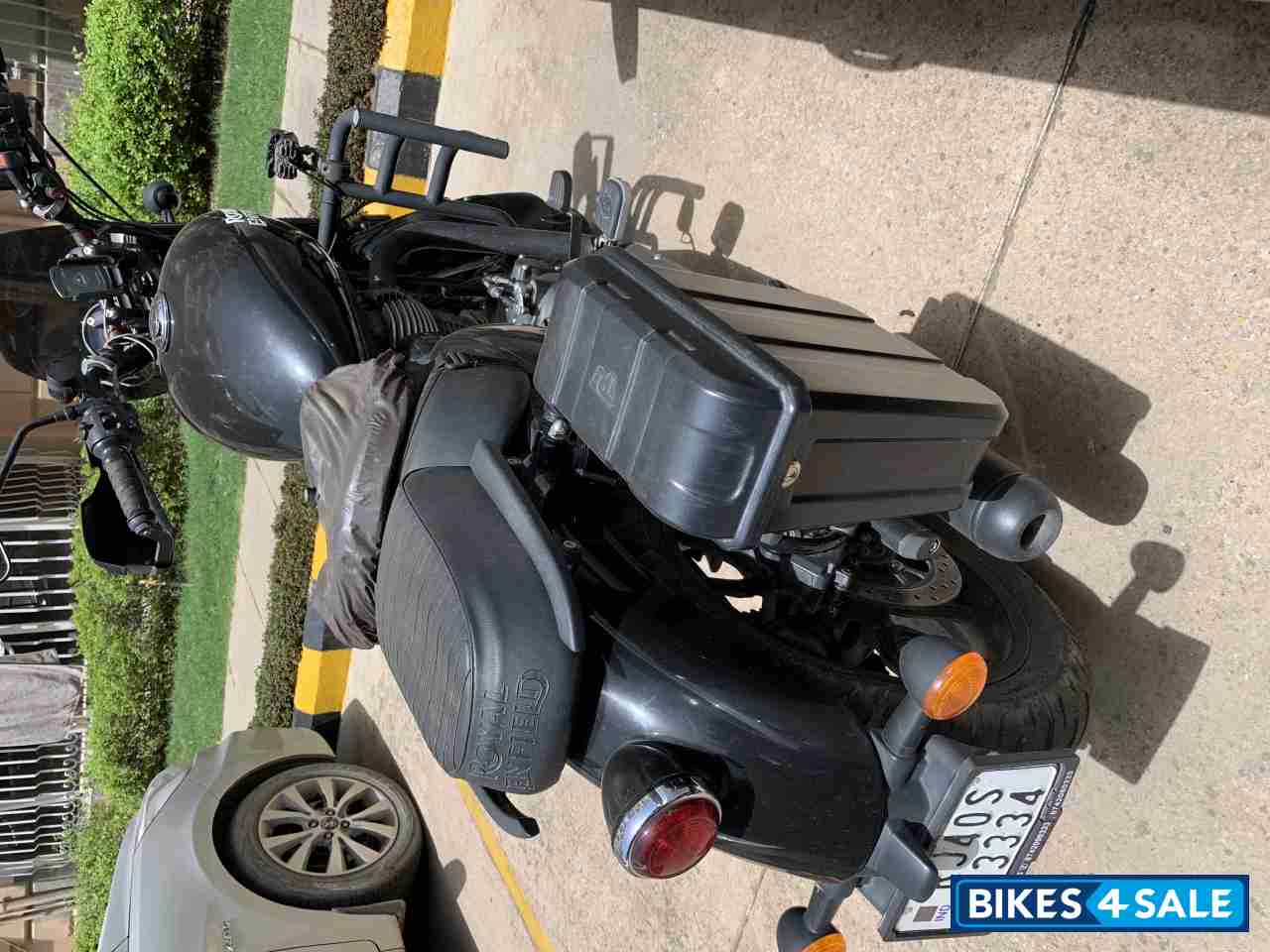 Royal Enfield Meteor 350 Fireball