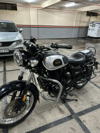 Benelli Imperiale 400 BS6