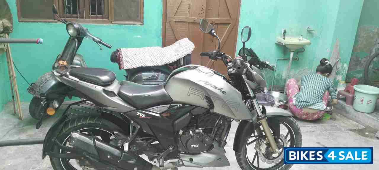 TVS Apache RTR 200 4V ABS