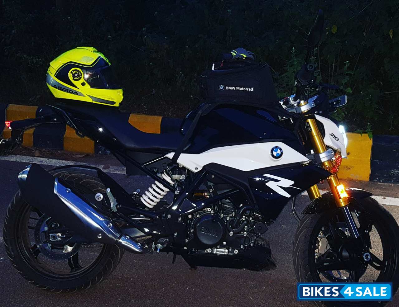 BMW G 310 R BS6