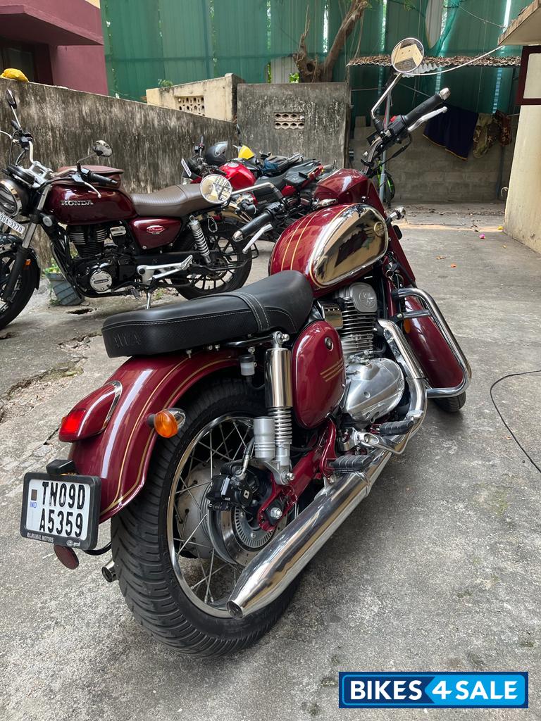 Maroon Jawa Jawa BS6 Maroon Jawa Jawa BS6