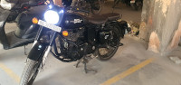 Black Royal Enfield Classic 500