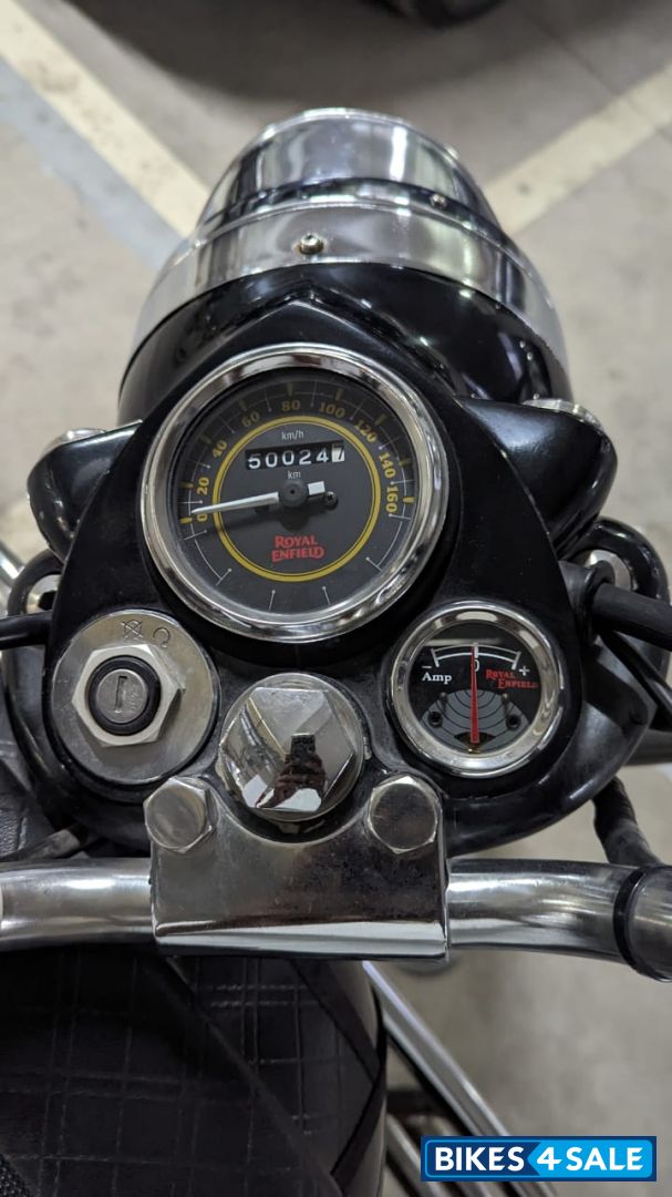 Black Royal Enfield Bullet Electra