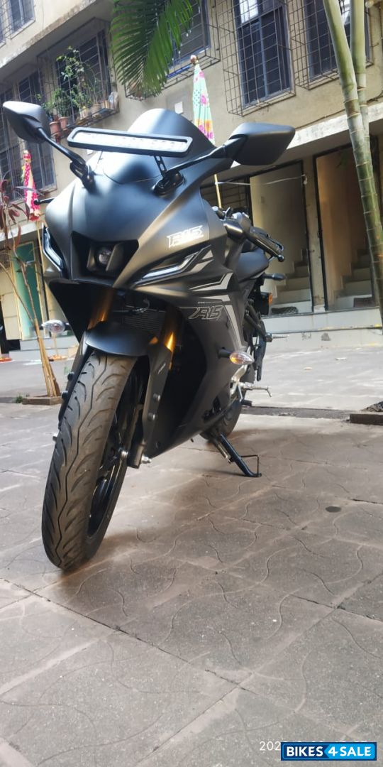 Yamaha R15 V4