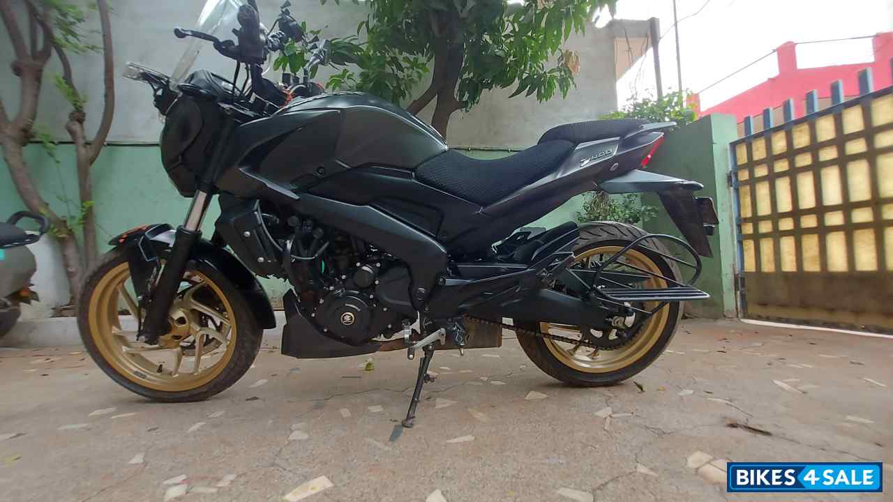 Matte Black Bajaj Dominar 400 ABS BS6