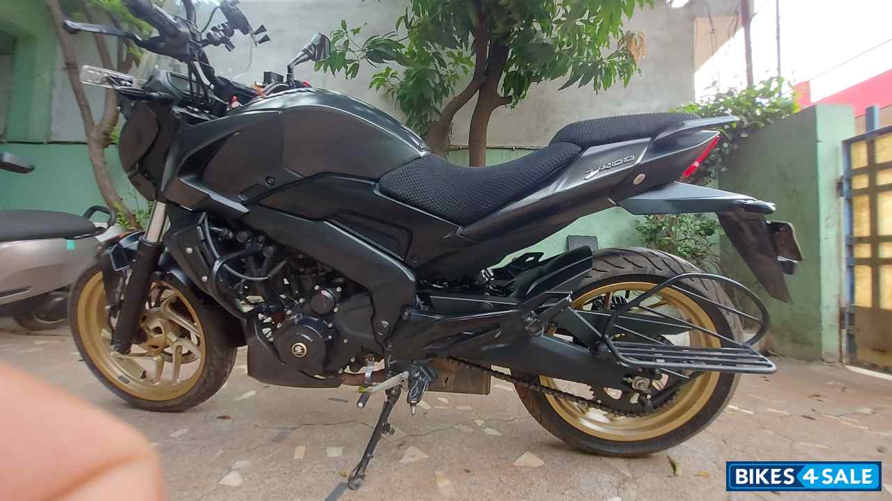 Matte Black Bajaj Dominar 400 ABS BS6