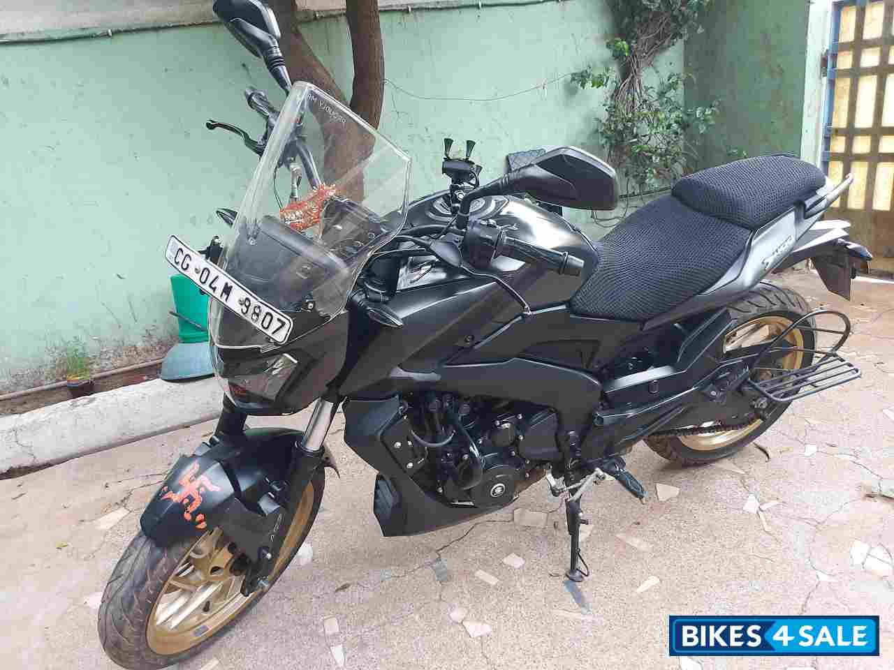 Matte Black Bajaj Dominar 400 ABS BS6