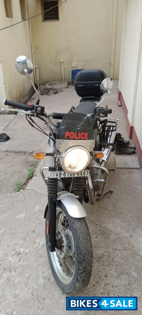 Black Royal Enfield Interceptor 650 Twin Black Royal Enfield Interceptor 650 Twin