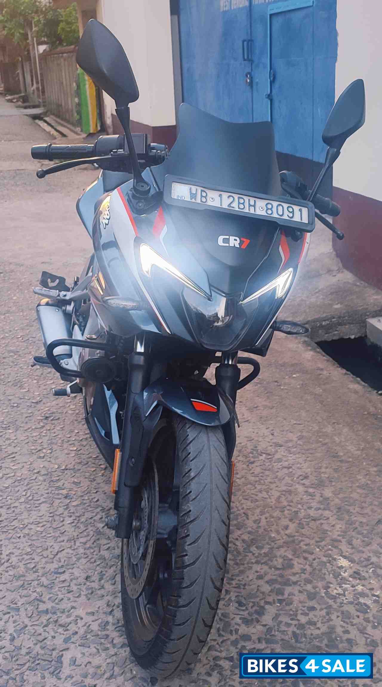 Techno Grey Bajaj Pulsar F250 Techno Grey Bajaj Pulsar F250