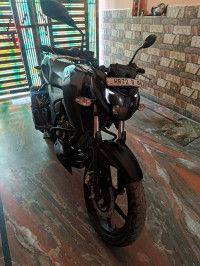Black TVS Apache RTR 160 4V