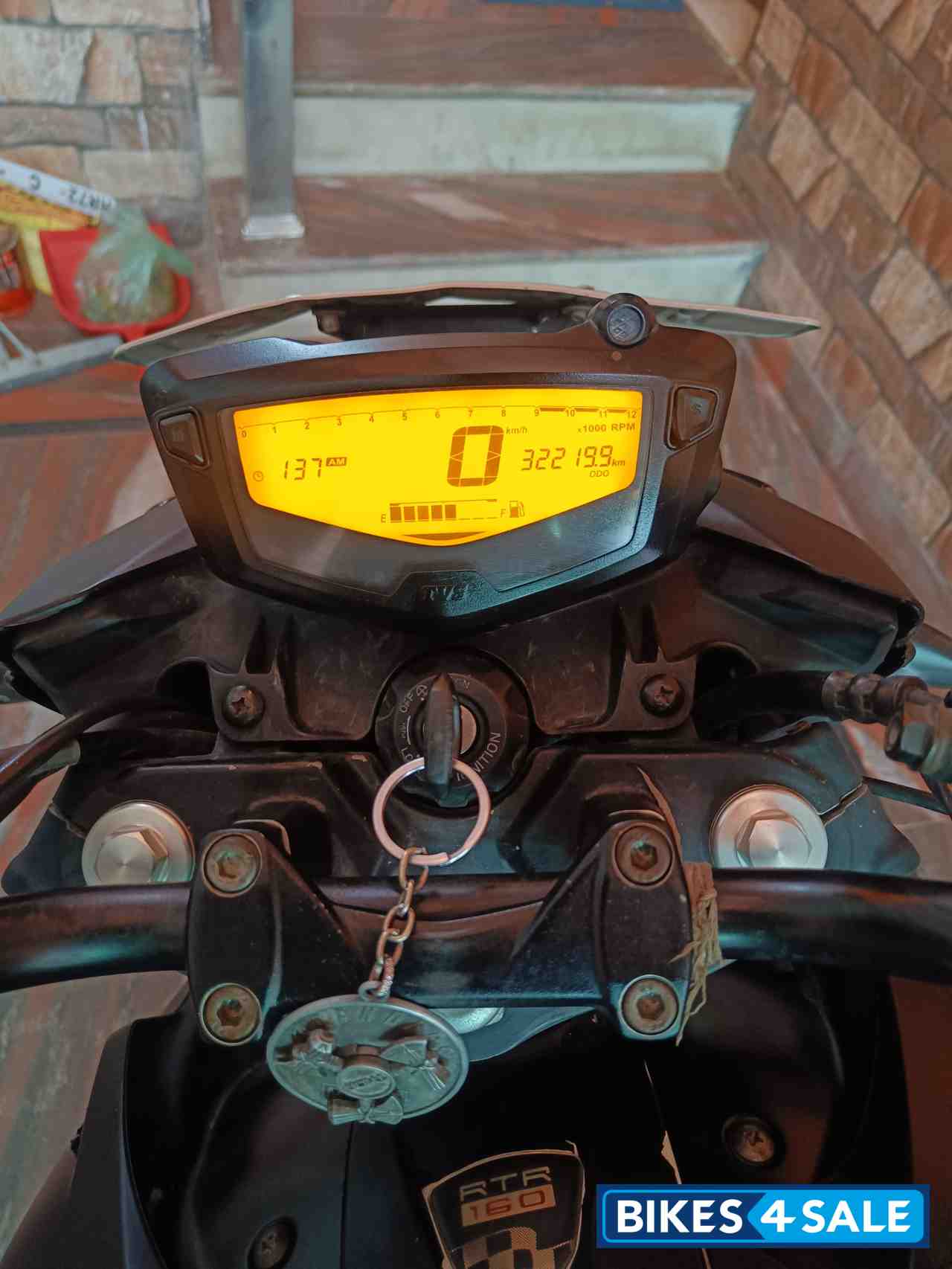 Black TVS Apache RTR 160 4V