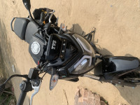 Black TVS Raider 125