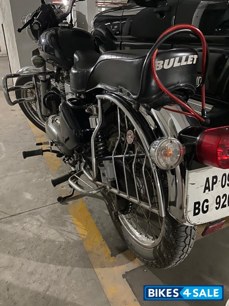 Black Royal Enfield Bullet Electra