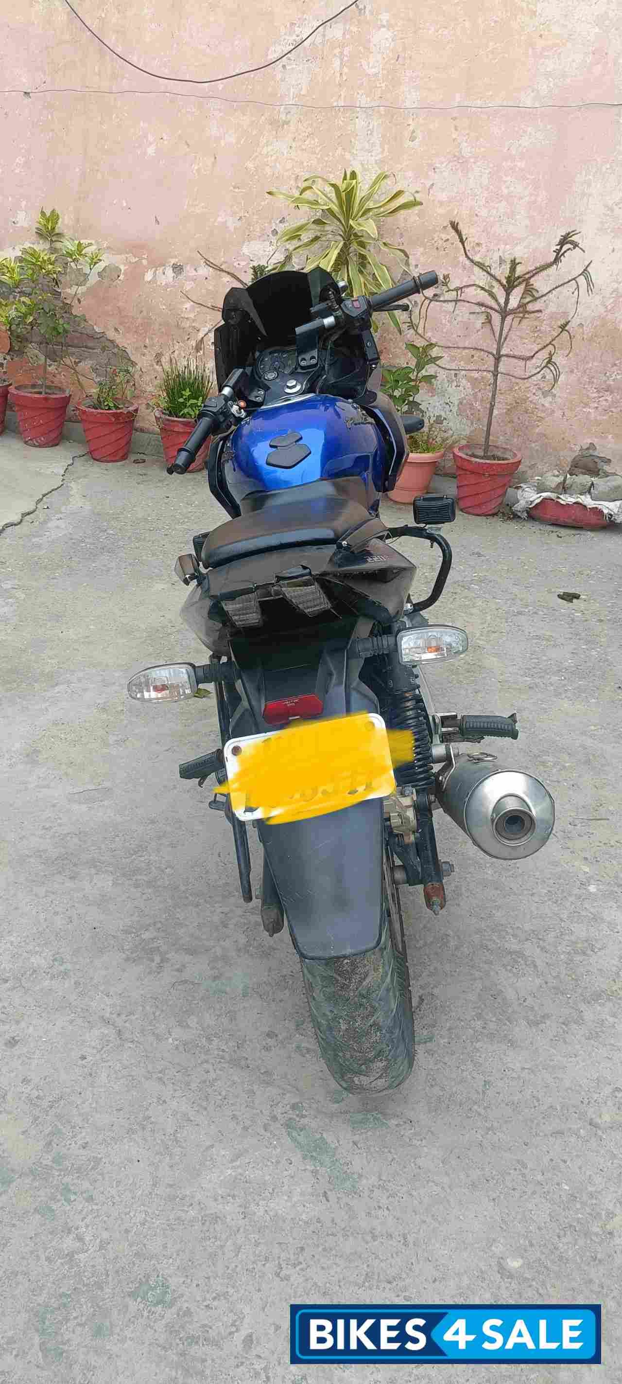 Black,blue Bajaj Pulsar 220 DTSi