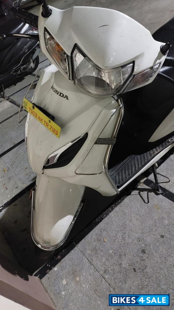 White Honda Activa 6G Std
