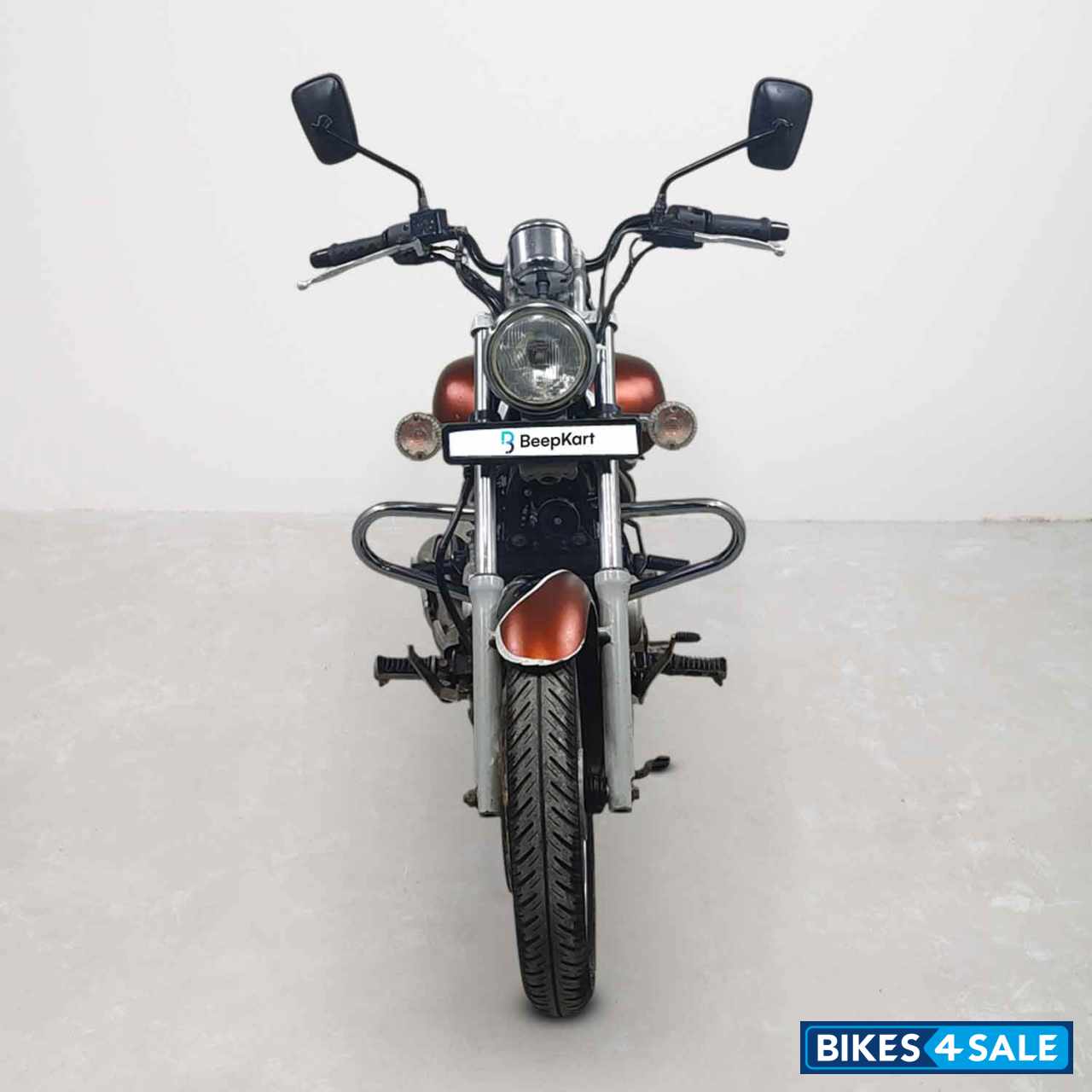Bajaj Avenger 180 DTS-i
