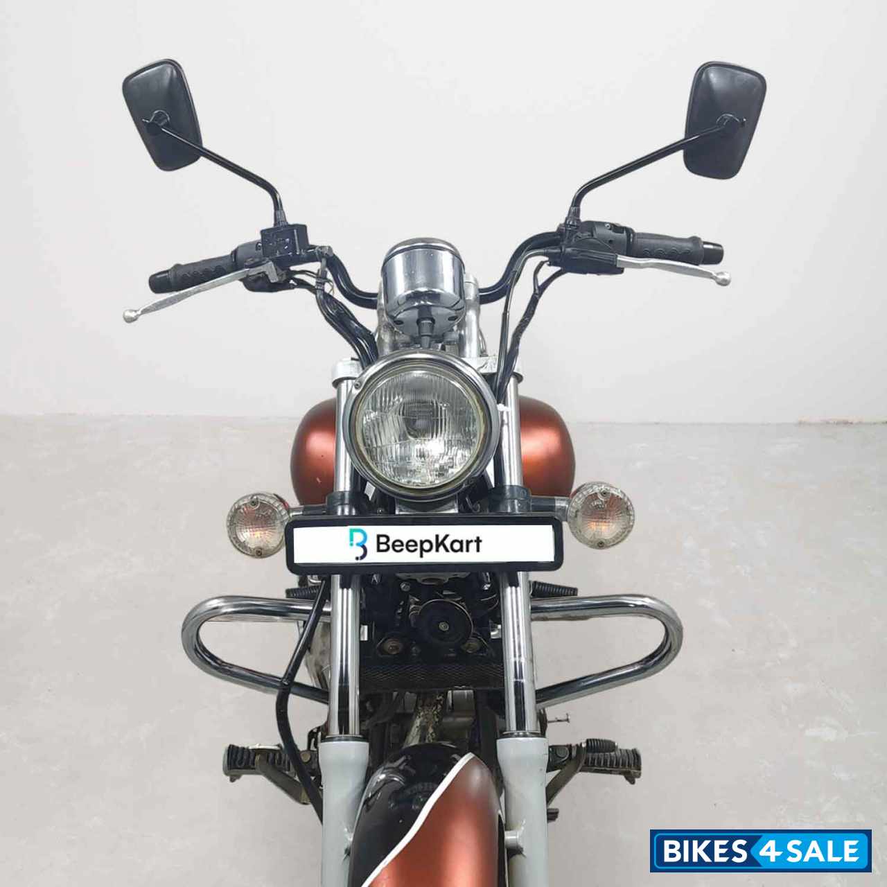 Bajaj Avenger 180 DTS-i