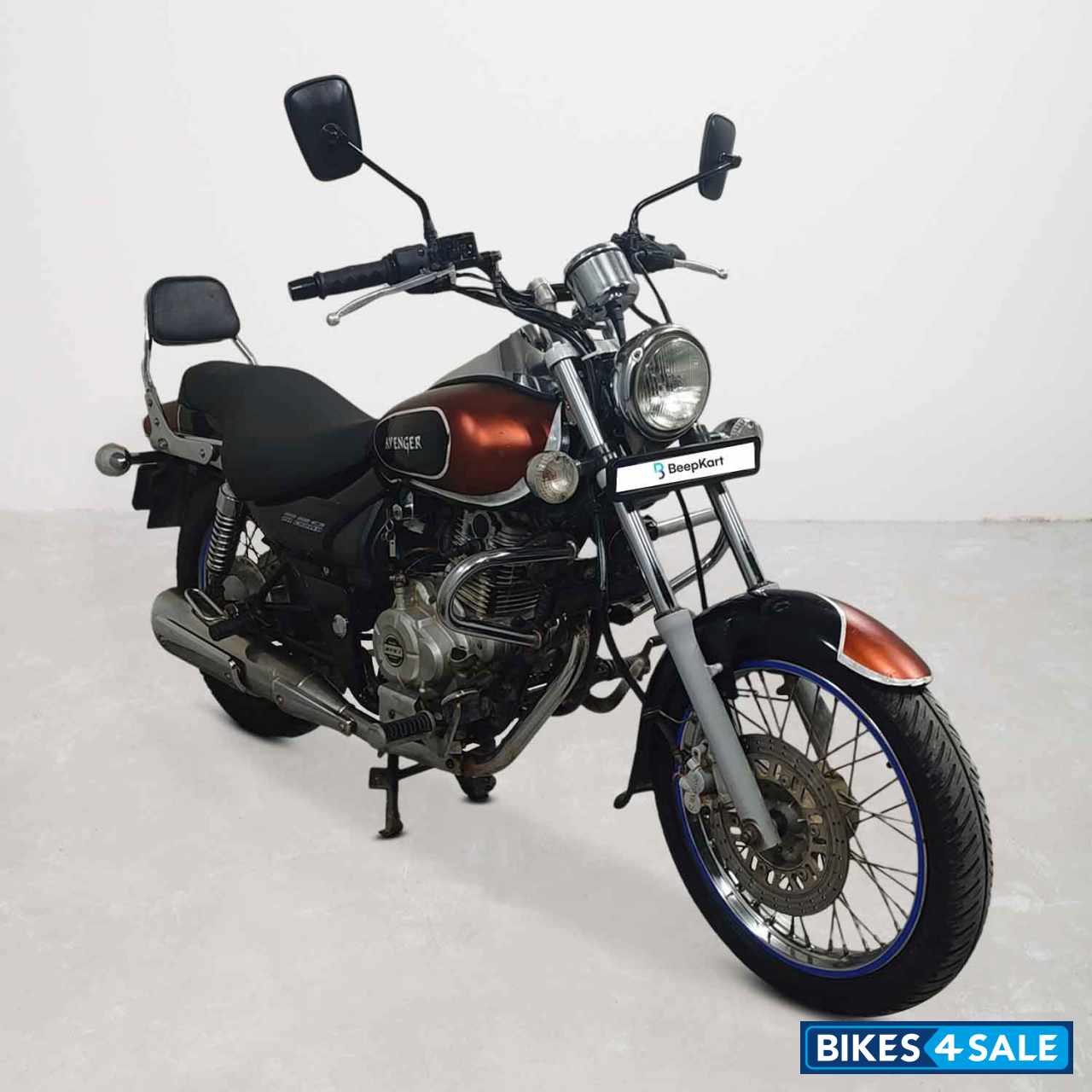 Bajaj Avenger 180 DTS-i