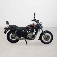 Bajaj Avenger 180 DTS-i