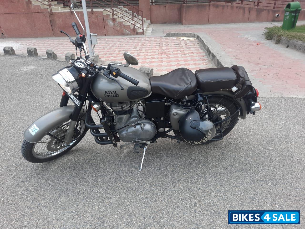 Silver Royal Enfield Classic 350