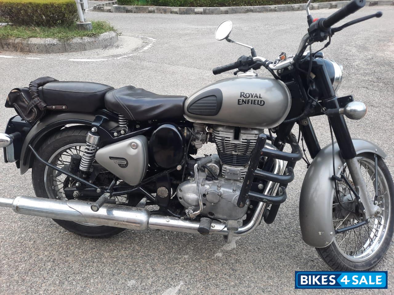 Silver Royal Enfield Classic 350