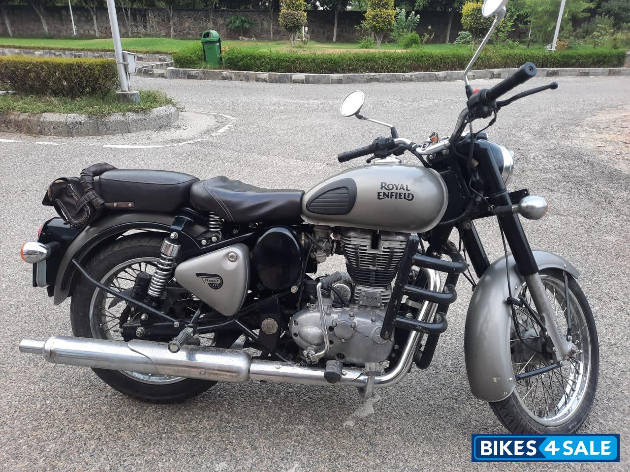 Silver Royal Enfield Classic 350