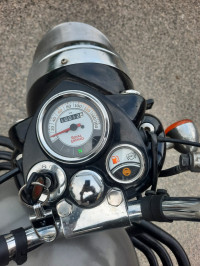 Silver Royal Enfield Classic 350