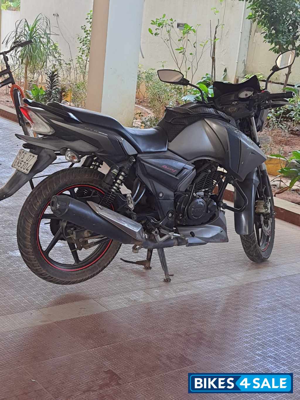 TVS Apache RTR 160