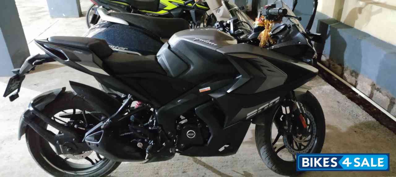 Bajaj Pulsar RS 200 BS6