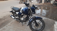 Bajaj V15