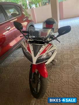 Yamaha YZF R15 V2