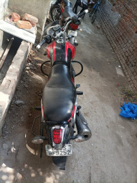 Bajaj V15